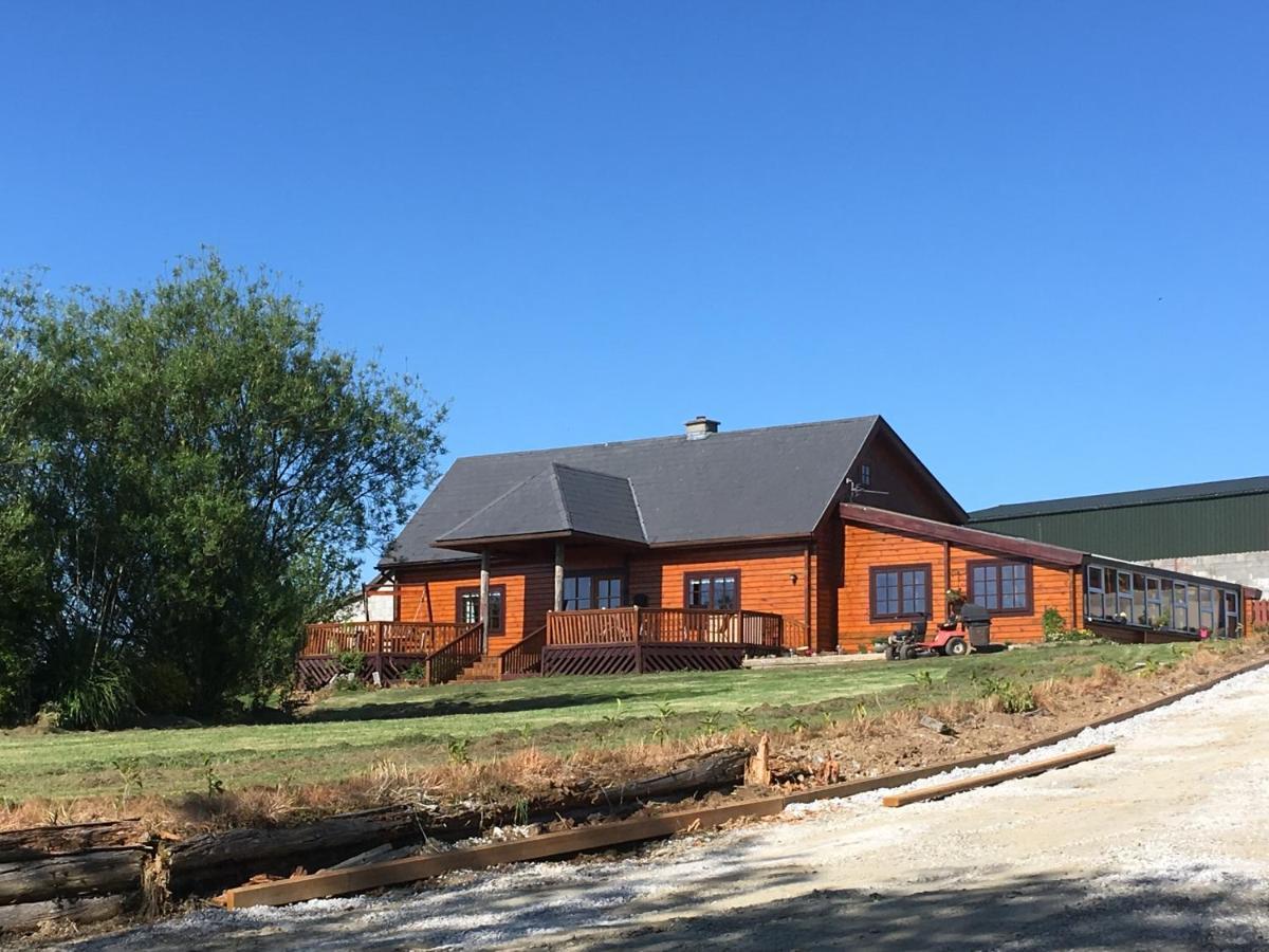 Log House Hideaway Villa Johnswell Екстериор снимка