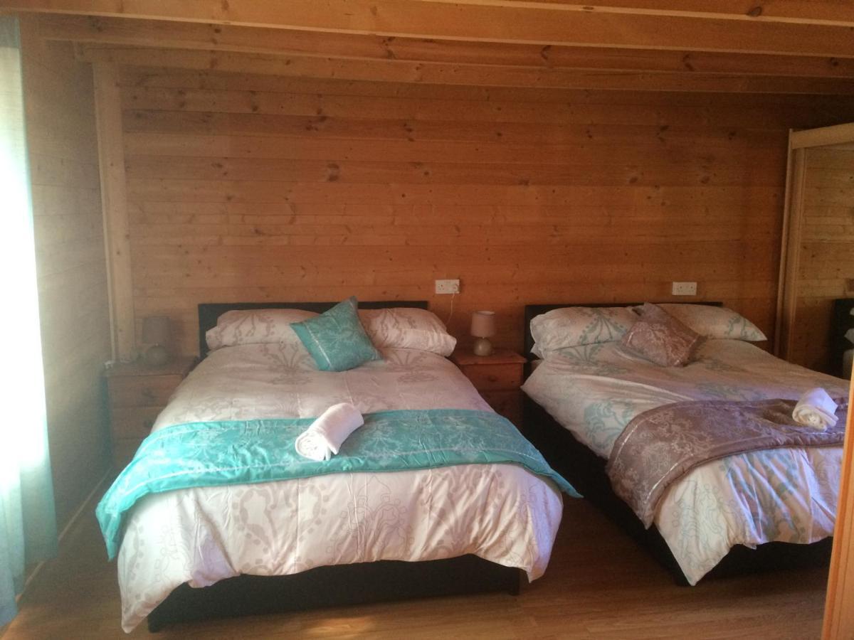 Log House Hideaway Villa Johnswell Екстериор снимка
