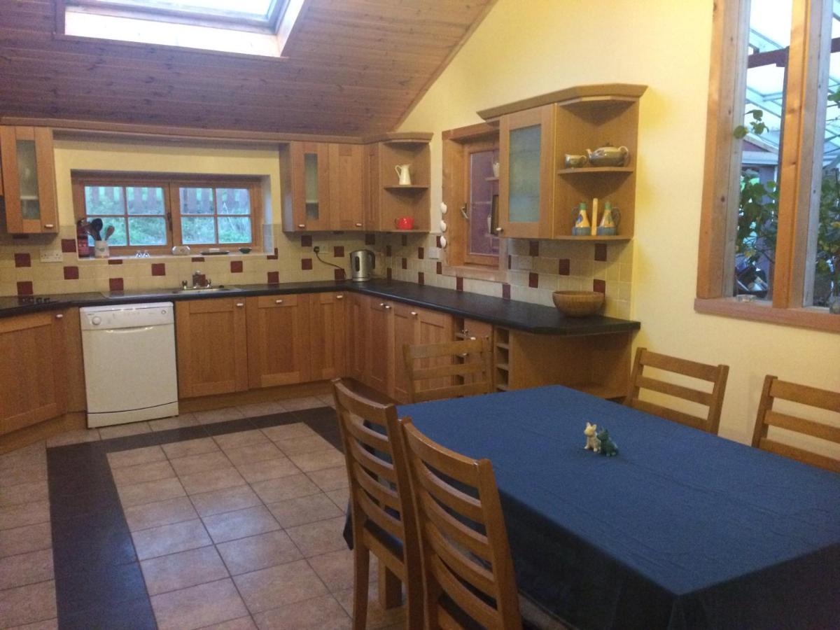 Log House Hideaway Villa Johnswell Екстериор снимка